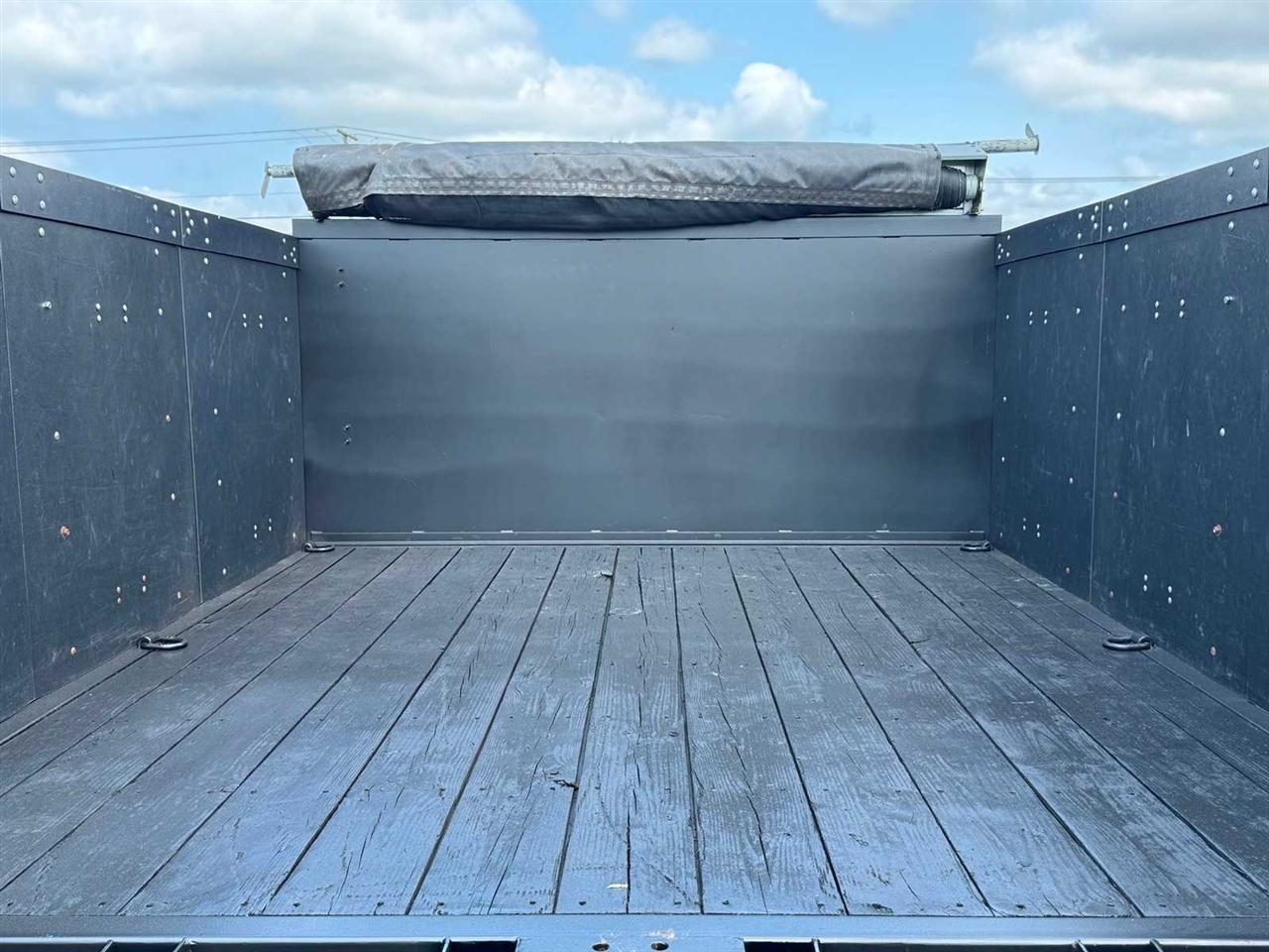 Ford Super Duty F-450 DRW XL 2WD Crew Cab 179" WB 60" CA 2017