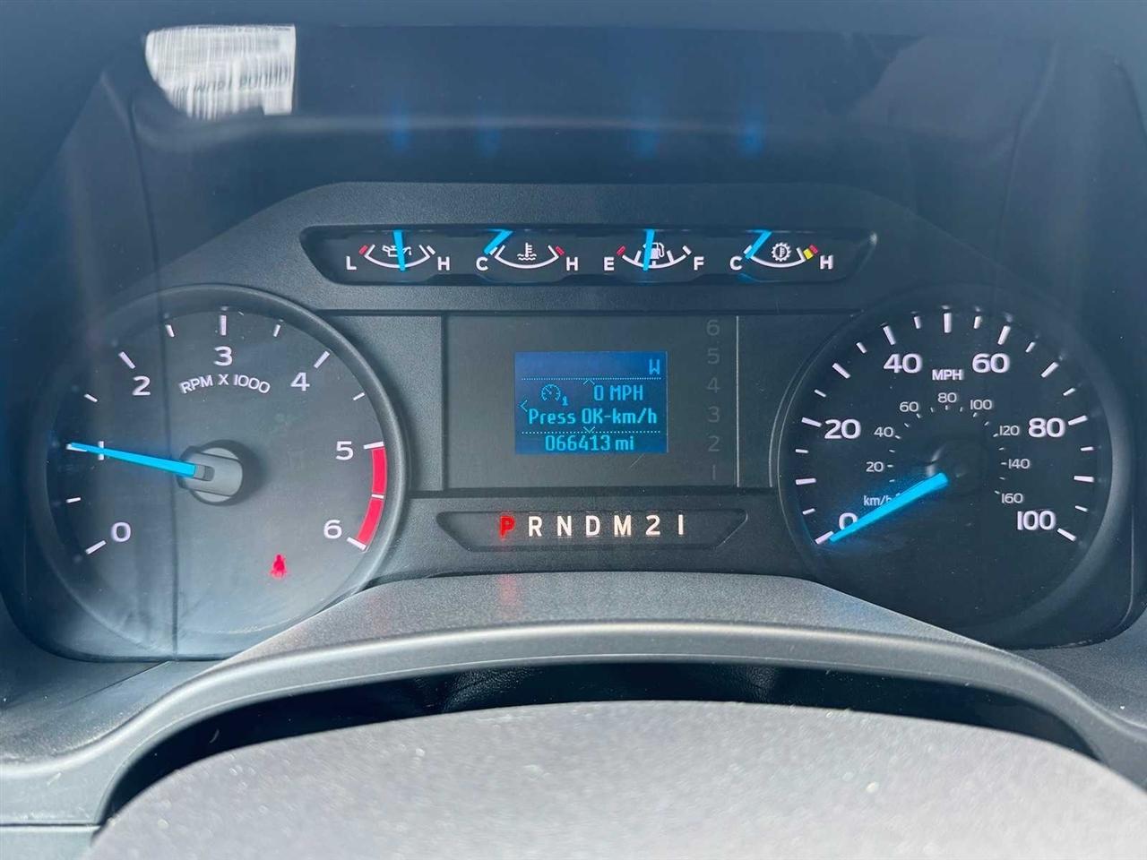 Ford Super Duty F-450 DRW XL 2WD Crew Cab 179" WB 60" CA 2017
