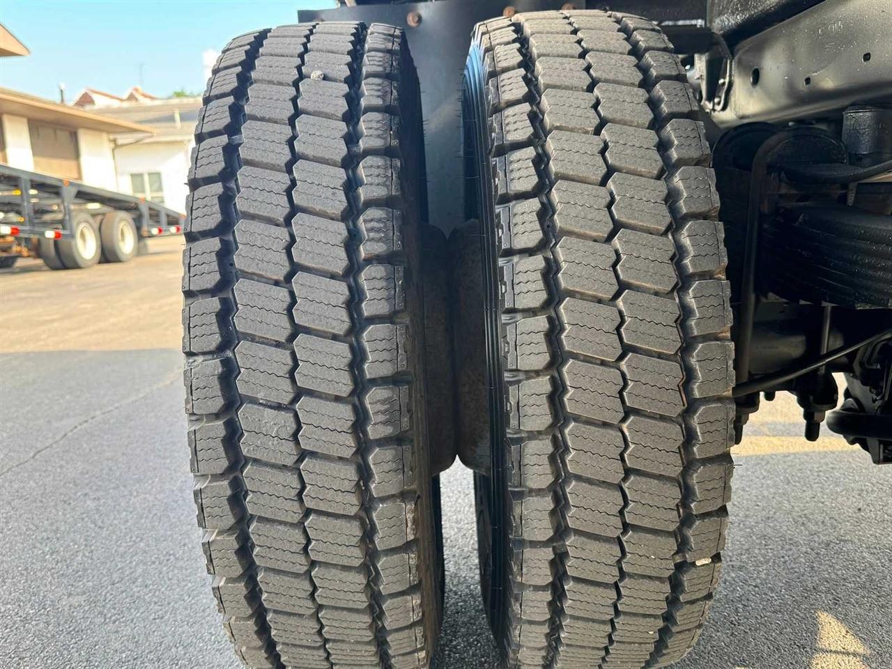 Ford Super Duty F-450 DRW XLT 2WD Crew Cab 179" WB 60" CA XLT 2018