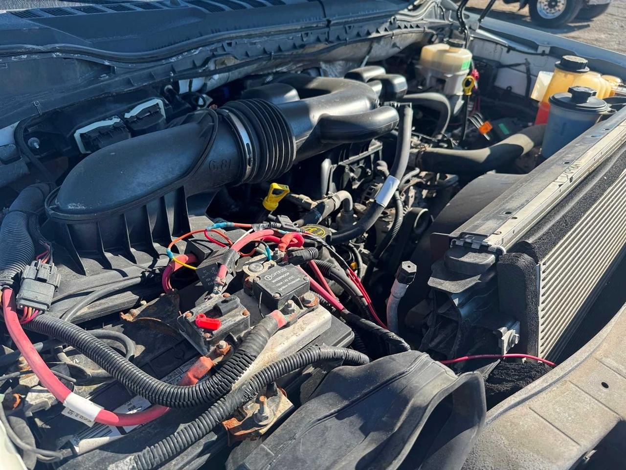 Ford Super Duty F-450 DRW XLT 2WD Crew Cab 179" WB 60" CA XLT 2018
