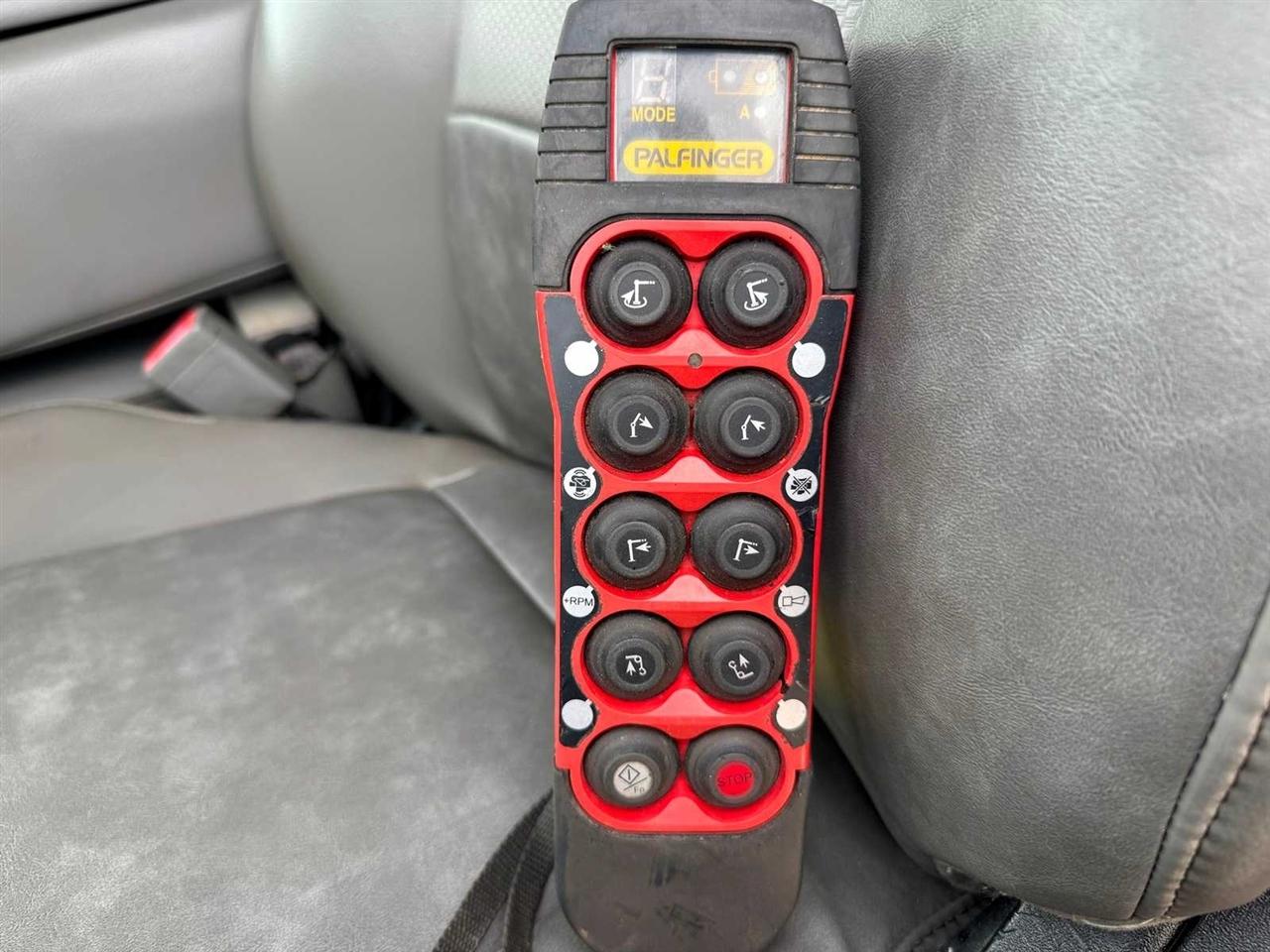 Ford Super Duty F-550 DRW XL 4WD SuperCab 168" WB 60" CA 2019