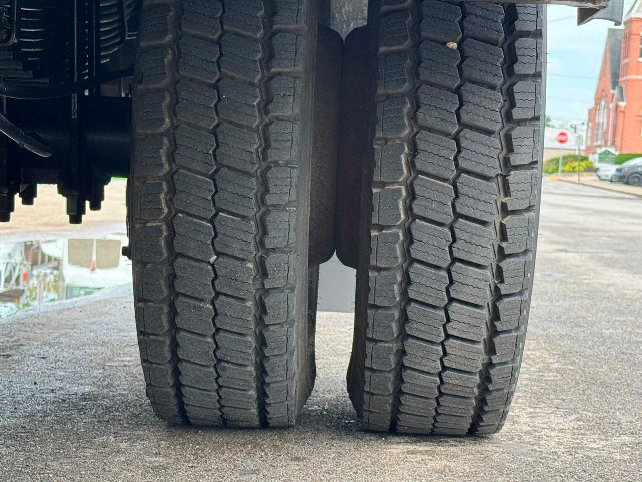 Ford Super Duty F-550 DRW XL 4WD SuperCab 168" WB 60" CA 2019