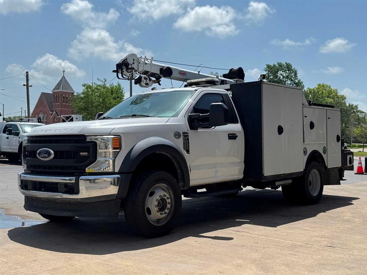 Ford Super Duty F-600 DRW XL 4WD Reg Cab 145" WB 60" CA 2021