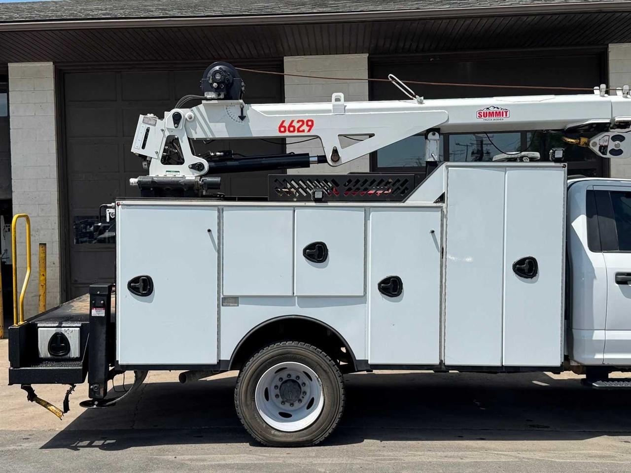 Ford Super Duty F-600 DRW XL 4WD Reg Cab 145" WB 60" CA 2021