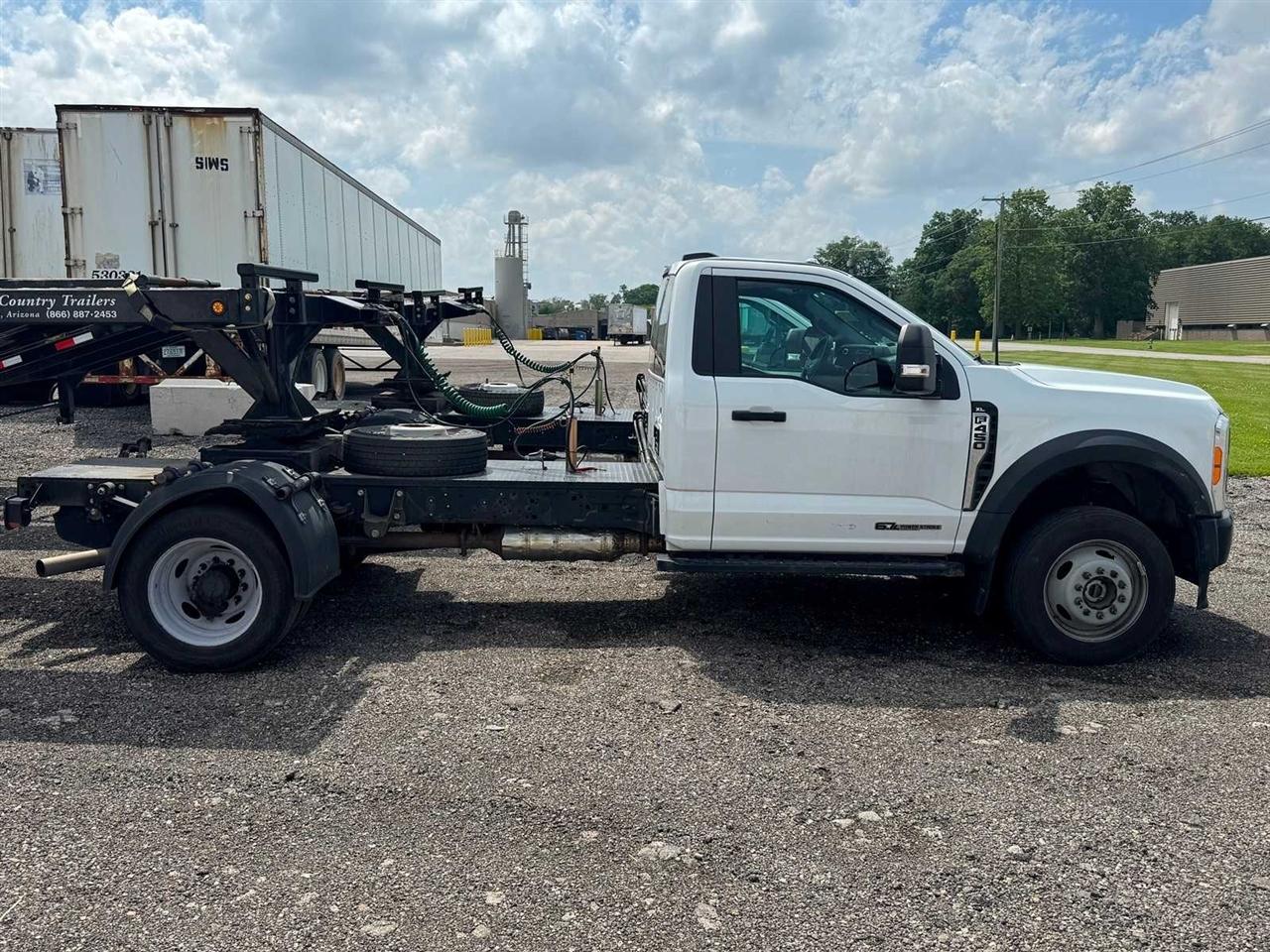 Ford Super Duty F-450 DRW XL 4WD Reg Cab 145" WB 60" CA 2023