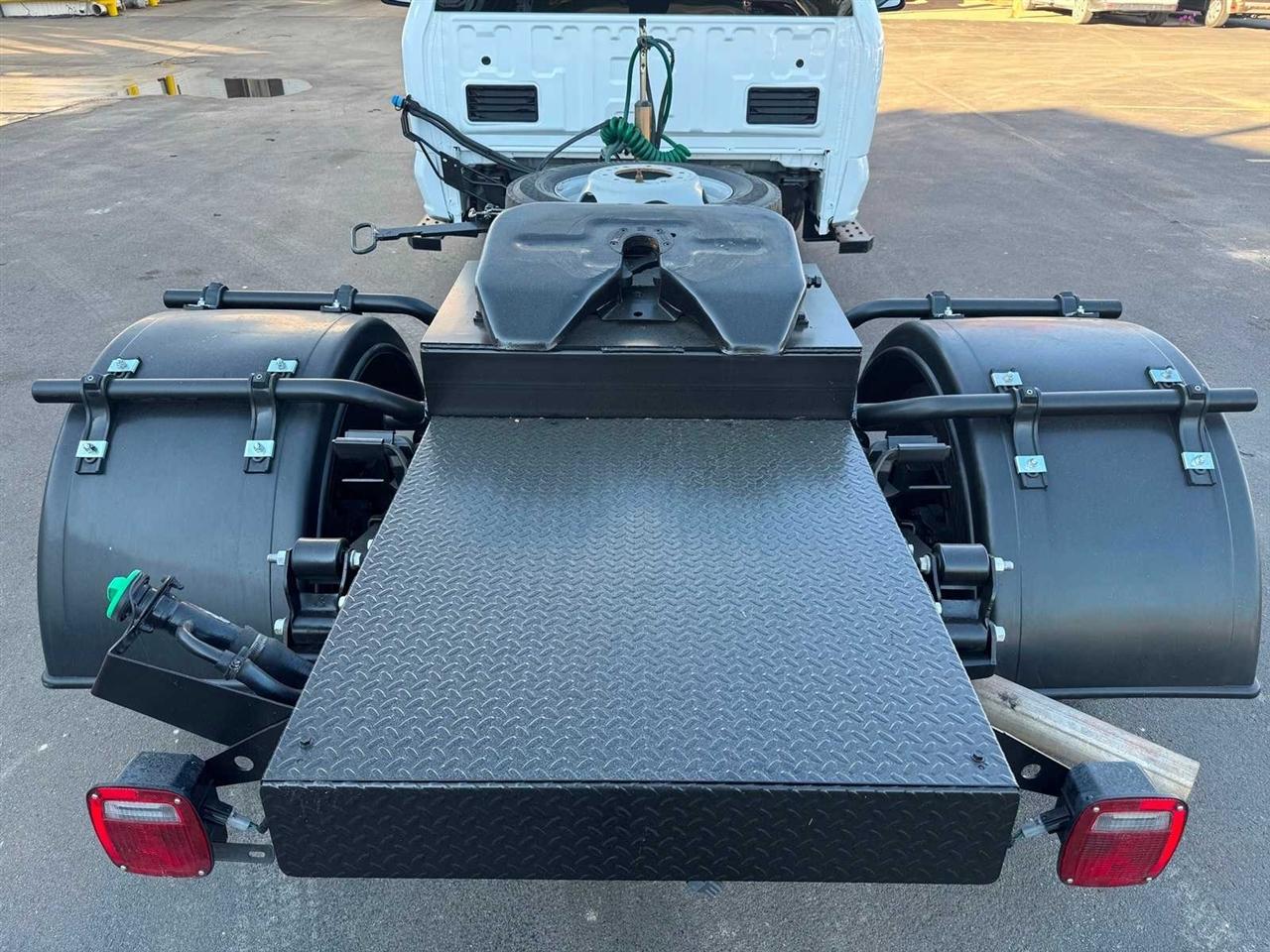 Ford Super Duty F-450 DRW XL 4WD Reg Cab 145" WB 60" CA 2023