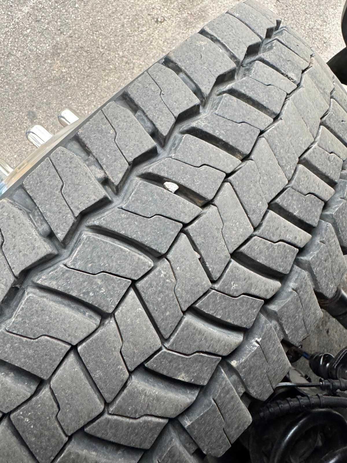 Ford Super Duty F-450 DRW XLT 4WD Reg Cab 205" WB 120" CA 2017