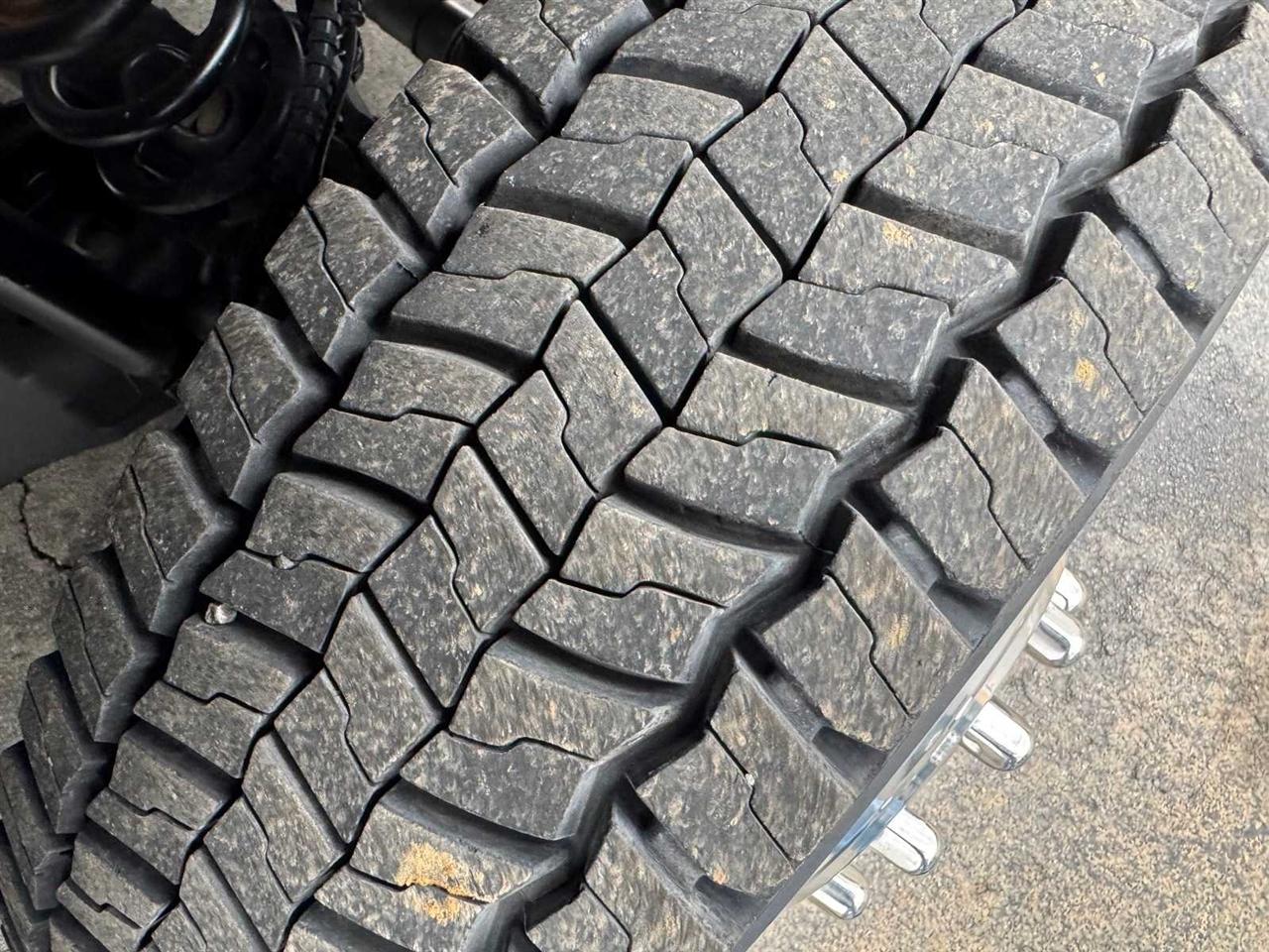 Ford Super Duty F-450 DRW XLT 4WD Reg Cab 205" WB 120" CA 2017