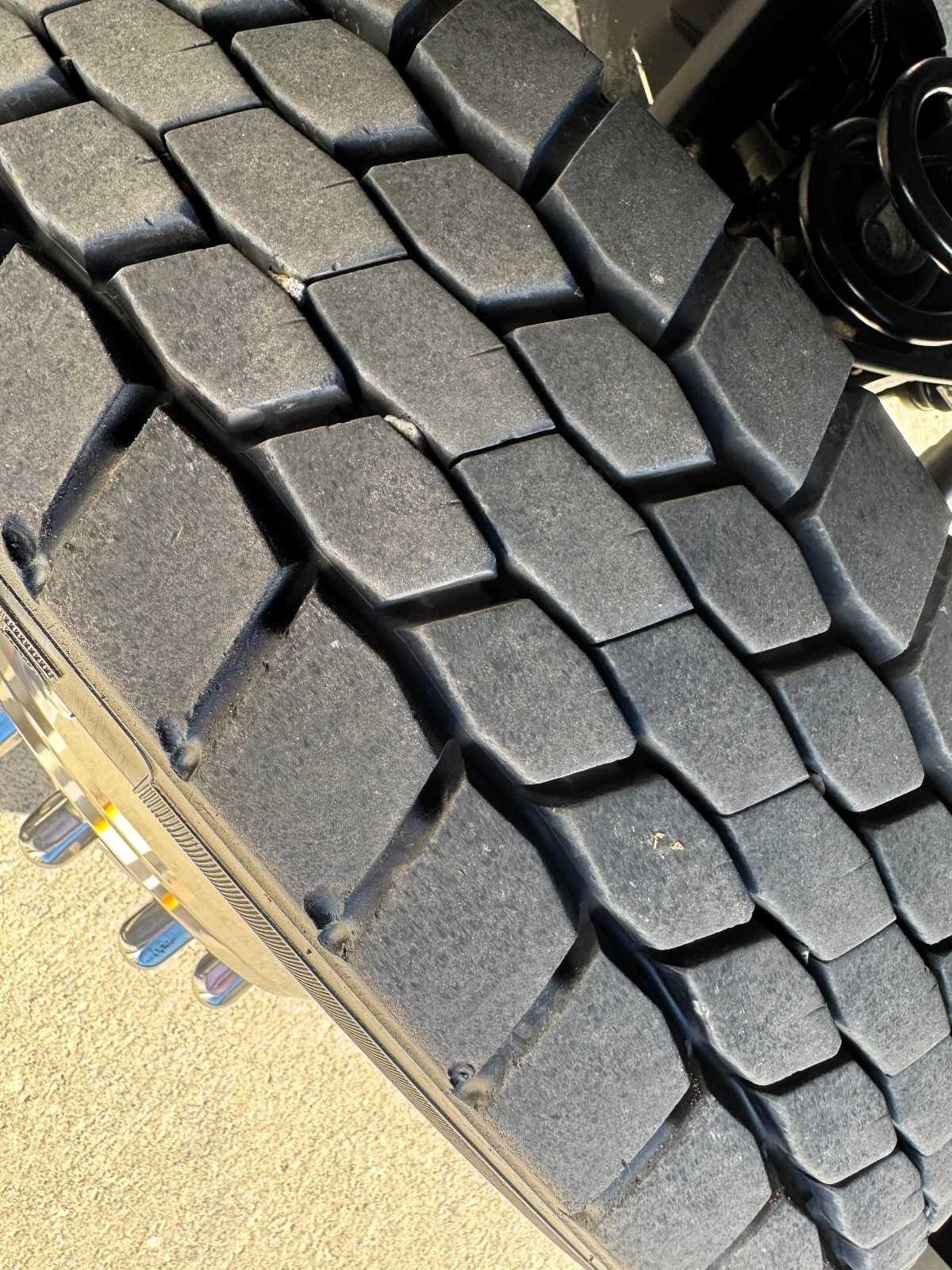 Ford Super Duty F-450 DRW 4WD Reg Cab 201" WB 120" CA XLT 2015
