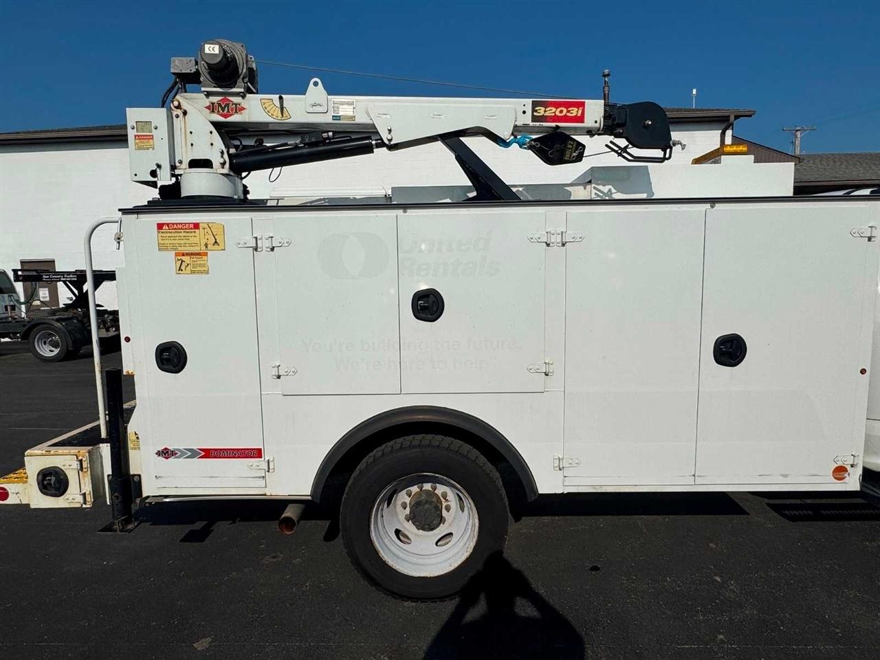 Ford Super Duty F-550 DRW XLT 4WD Reg Cab 145" WB 60" CA 2018