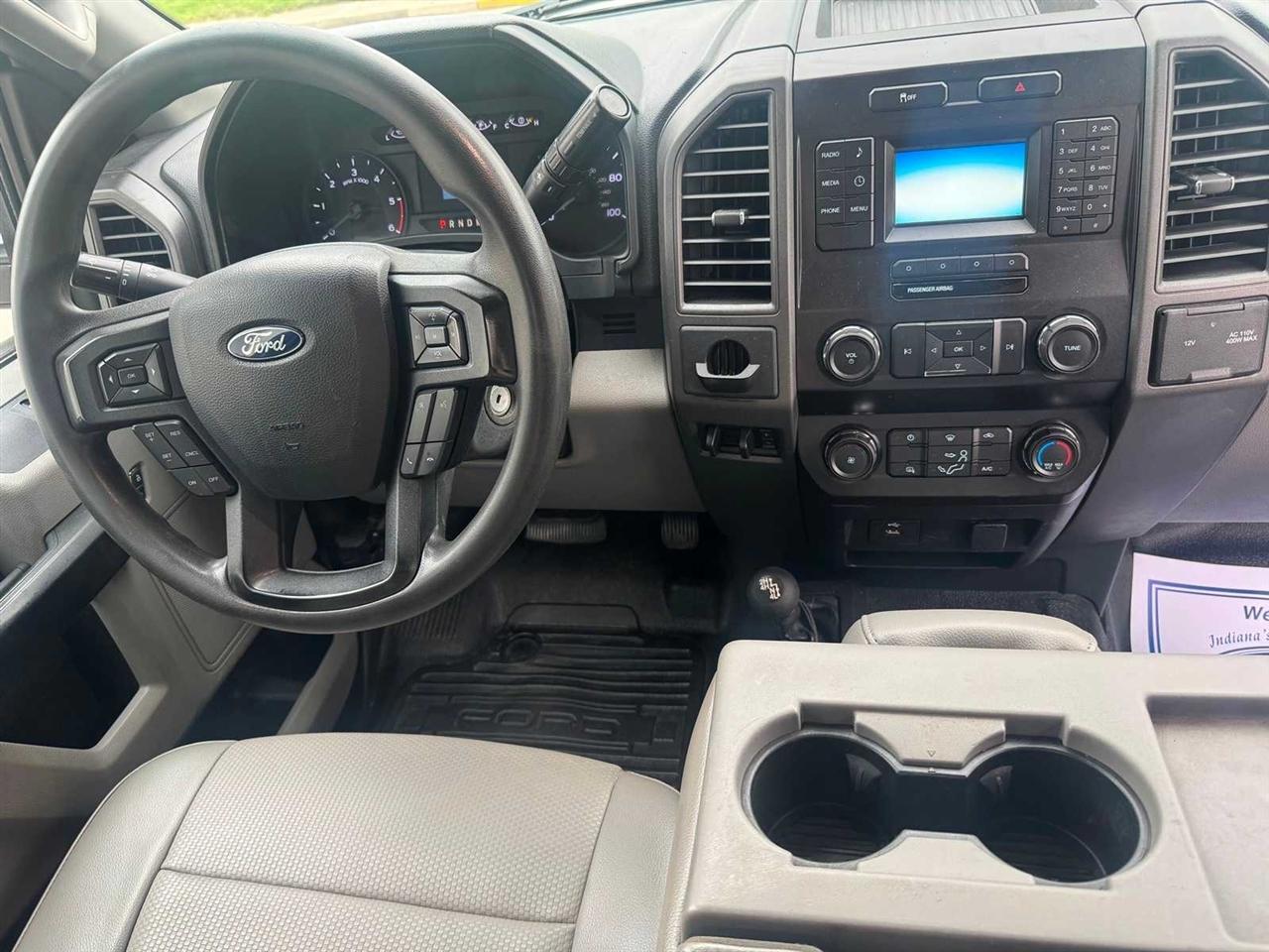 Ford Super Duty F-550 DRW XL 4WD Reg Cab 145" WB 60" CA 2019