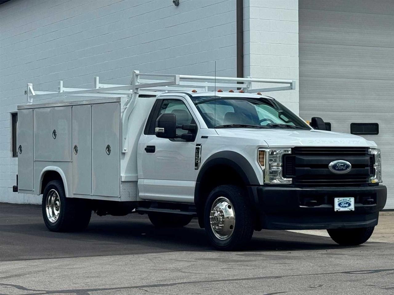 Ford Super Duty F-550 DRW XL 4WD Reg Cab 145" WB 60" CA 2019