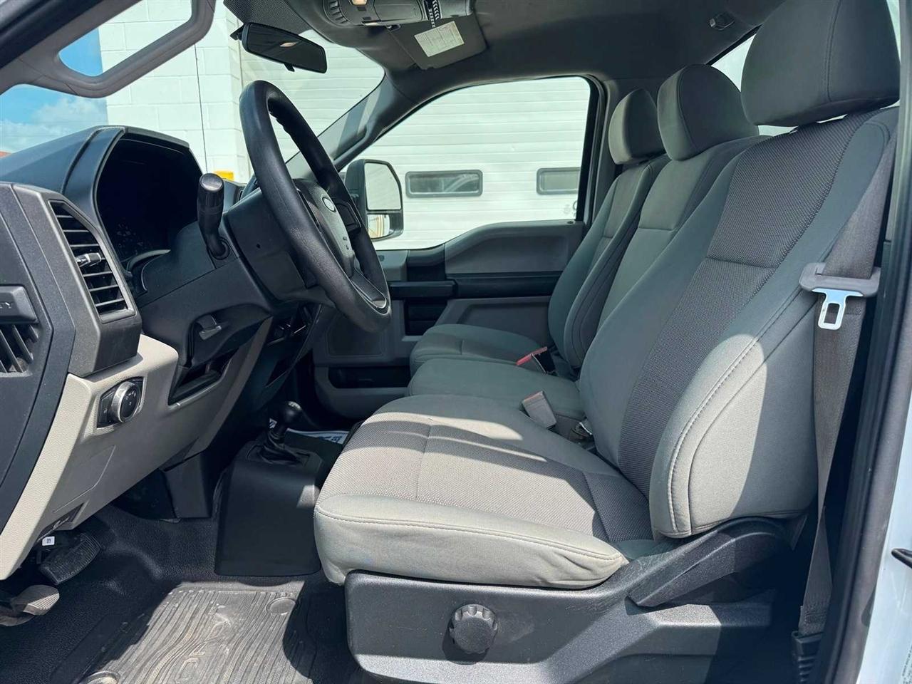 Ford Super Duty F-550 DRW XL 4WD Reg Cab 145" WB 60" CA 2019
