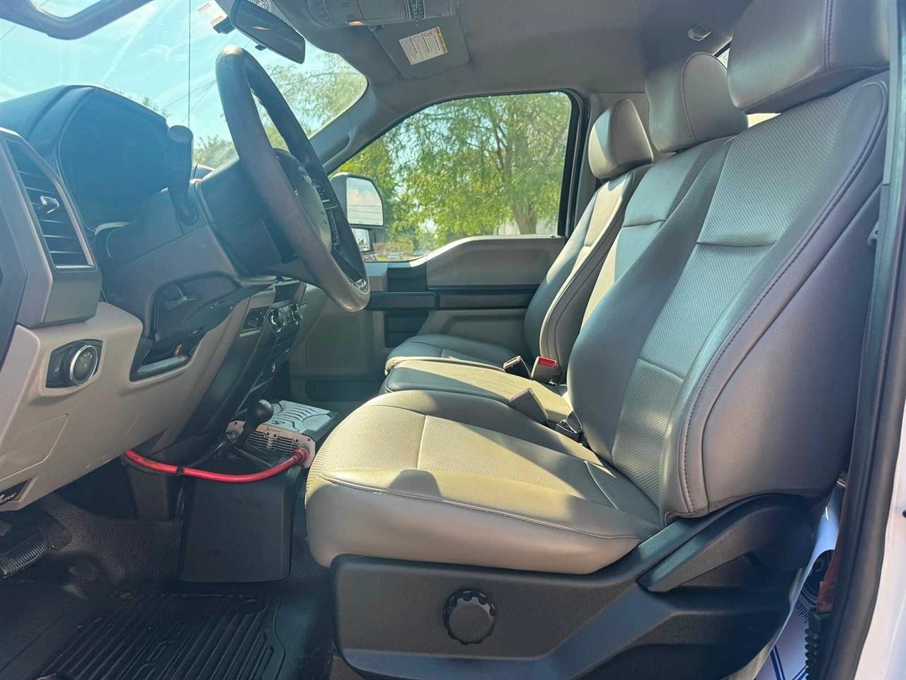 Ford Super Duty F-550 DRW XL 4WD Reg Cab 145" WB 60" CA 2019