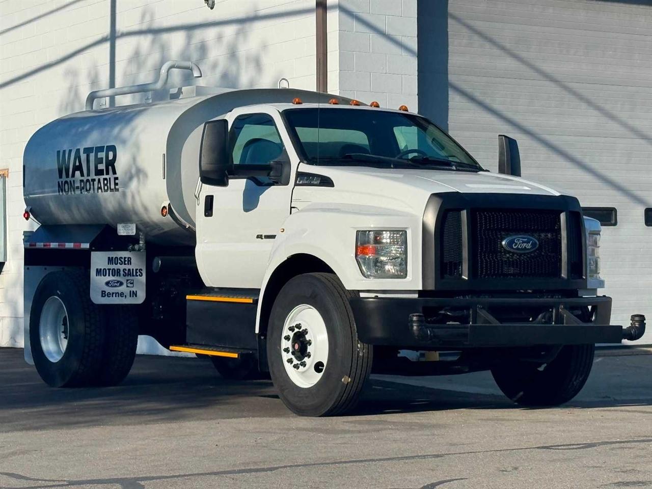 Ford Super Duty F-750 Straight Frame Reg Cab 2016