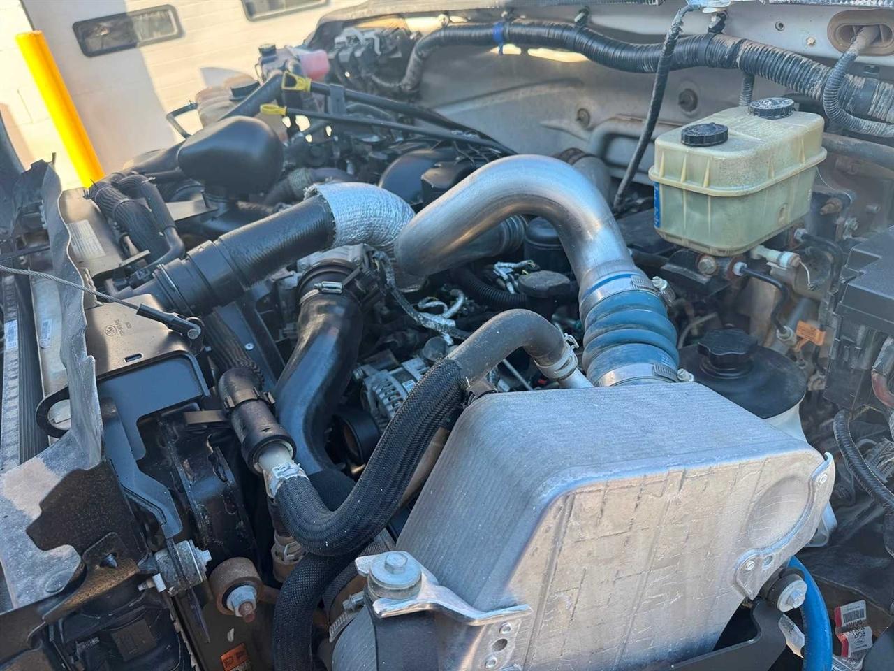 Ford Super Duty F-750 Straight Frame Reg Cab 2016