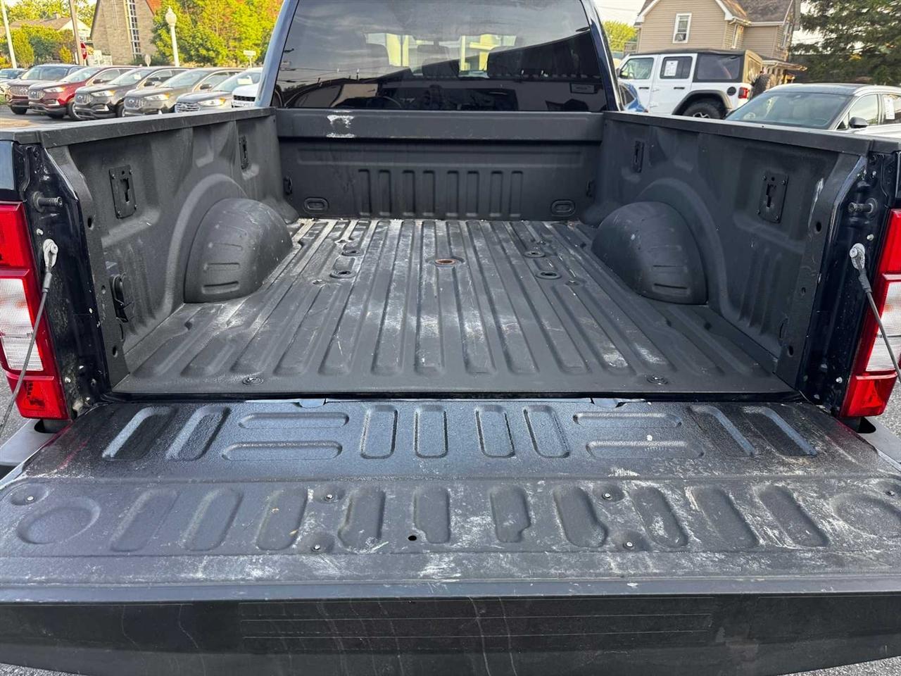 Ford Super Duty F-350 SRW XLT 4WD Crew Cab 6.75' Box 2022