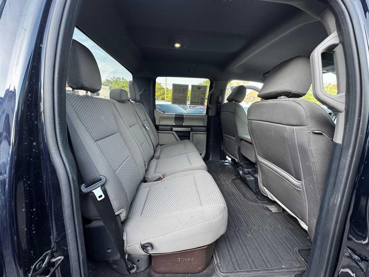 Ford Super Duty F-350 SRW XLT 4WD Crew Cab 6.75' Box 2022
