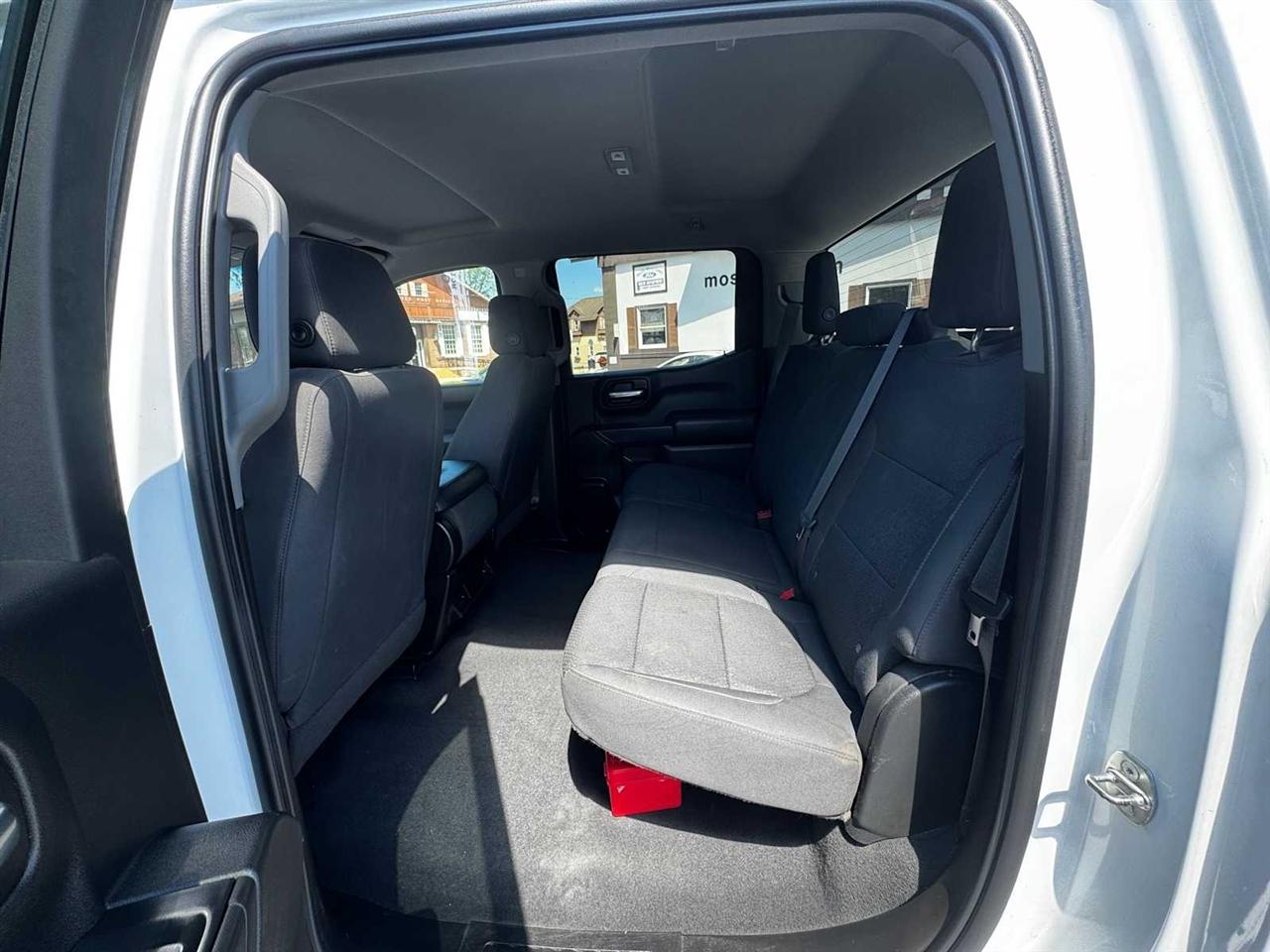 Chevrolet Silverado 1500 4WD Crew Cab 147" Custom 2021