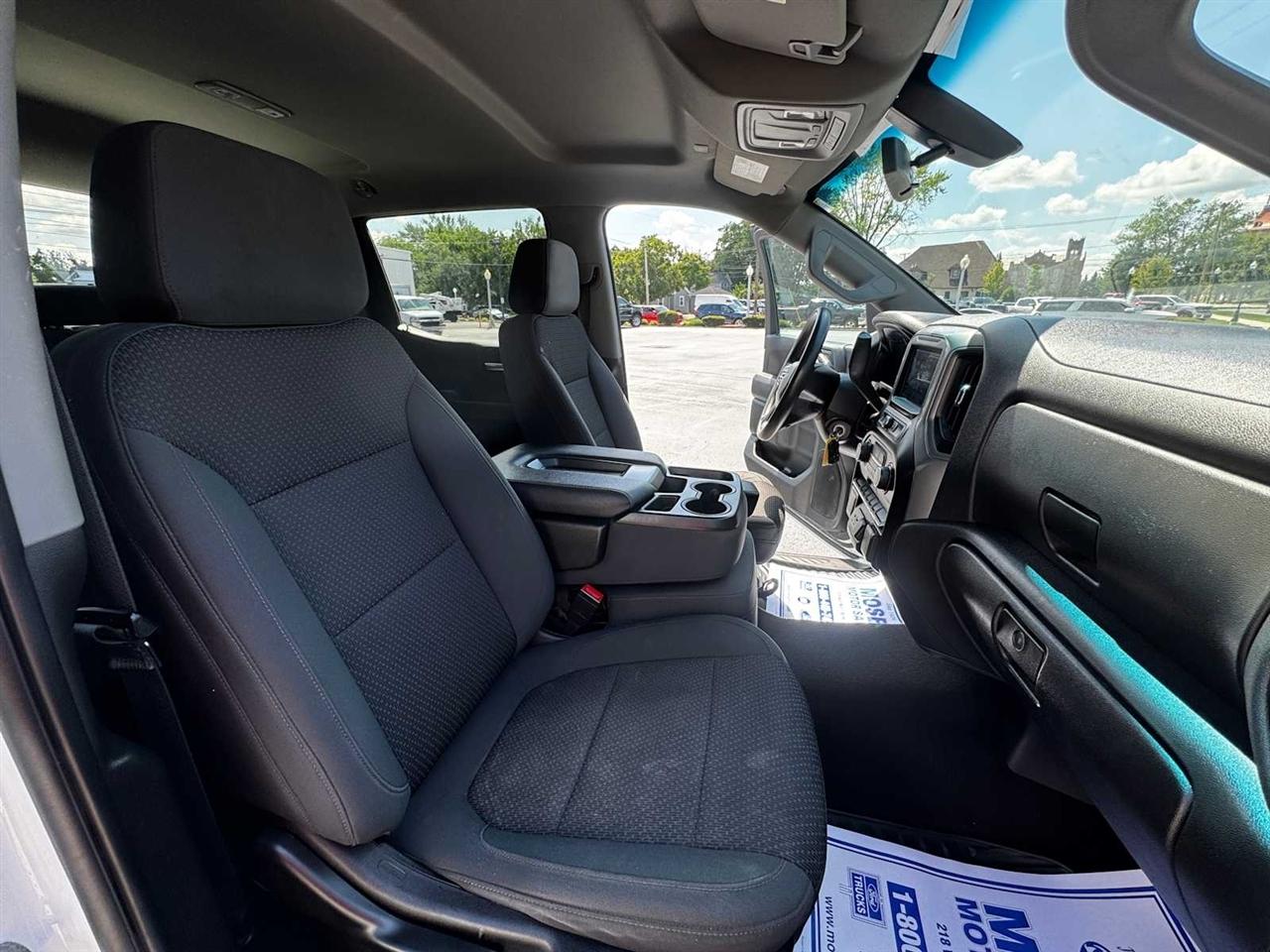 Chevrolet Silverado 1500 4WD Crew Cab 147" Custom 2021