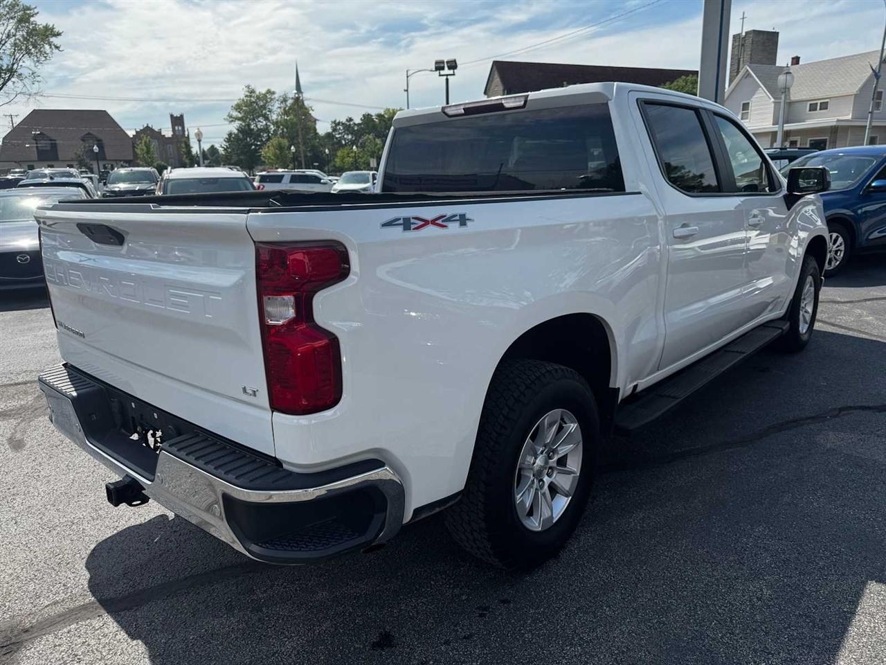 Chevrolet Silverado 1500 LTD 4WD Crew Cab 147" LT w/1LT 2022