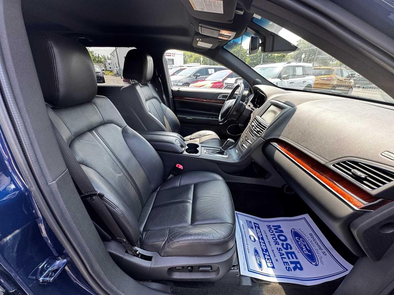 Lincoln MKT 4dr Wgn 3.7L AWD w/Limo Pkg 2013