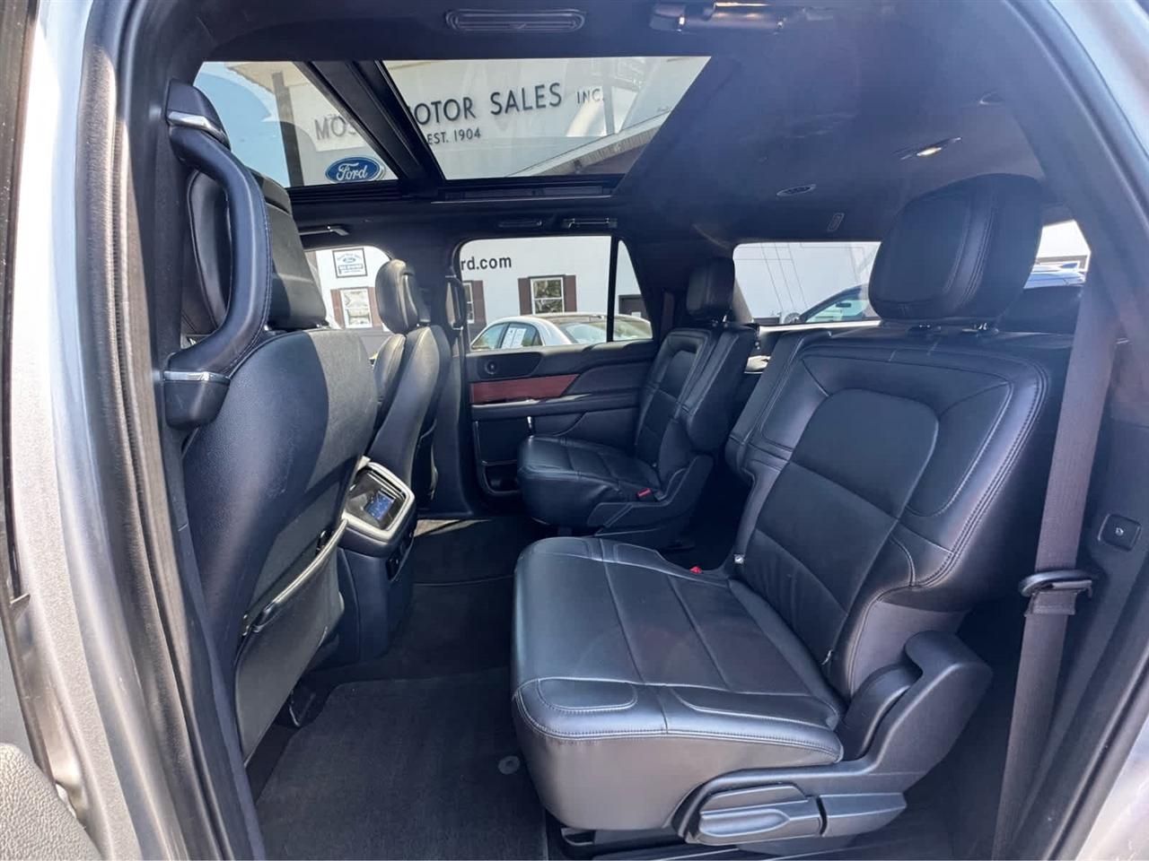 Lincoln Navigator L Premiere 4x4 2024