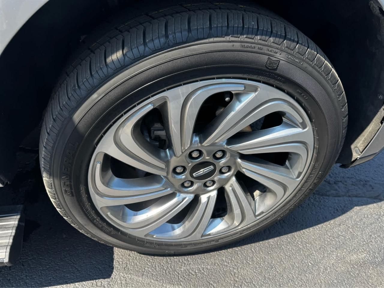 Lincoln Navigator L Premiere 4x4 2024