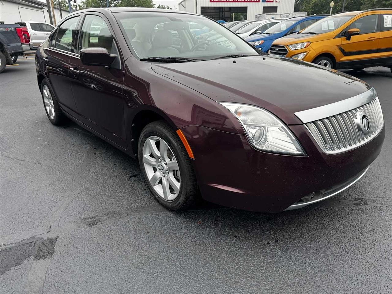 Mercury Milan 4dr Sdn Premier FWD 2011
