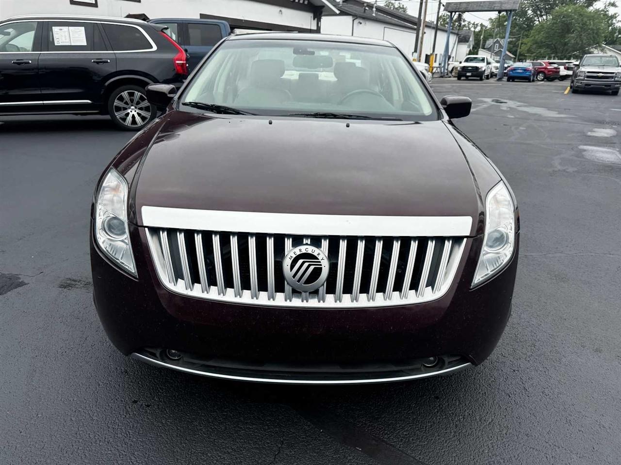 Mercury Milan 4dr Sdn Premier FWD 2011