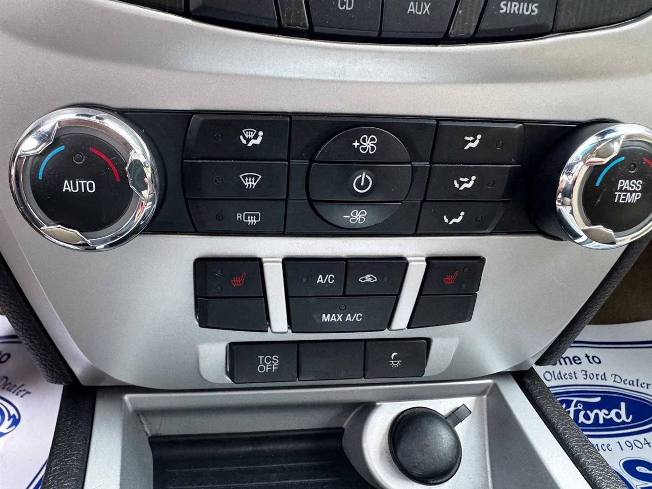 Mercury Milan 4dr Sdn Premier FWD 2011