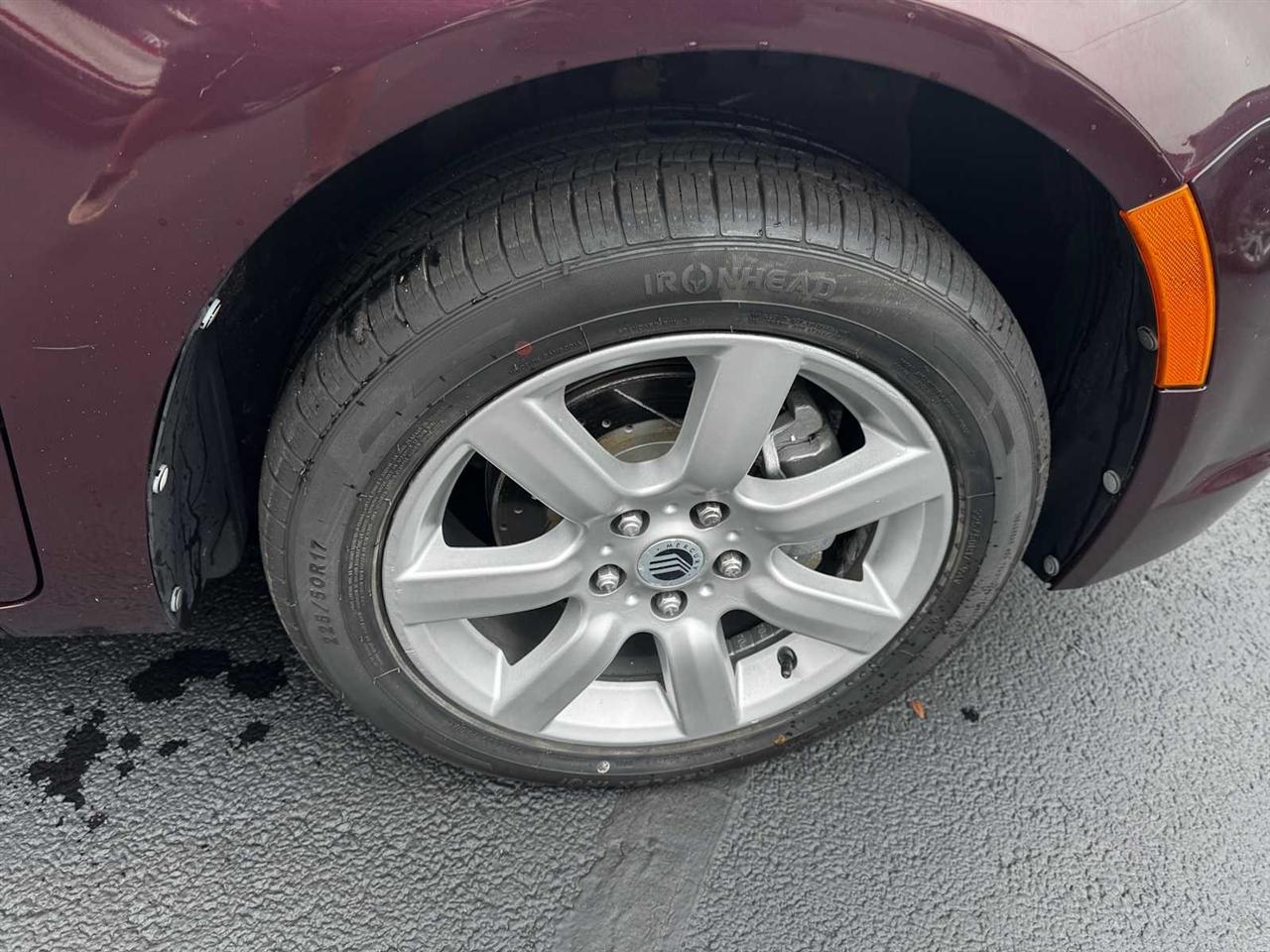 Mercury Milan 4dr Sdn Premier FWD 2011