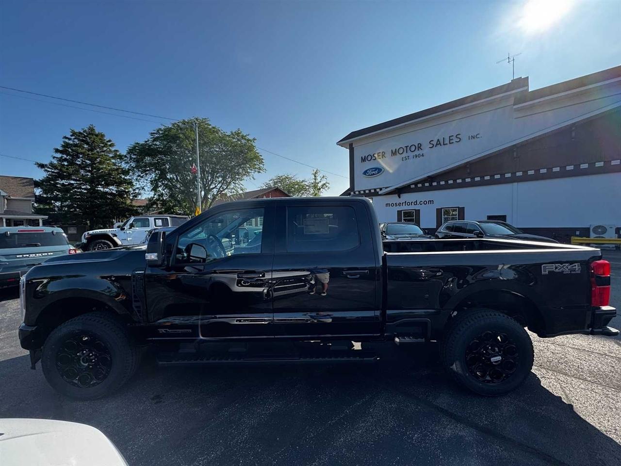 Ford Super Duty F-250 SRW King Ranch 4WD Crew Cab 8' Box 2026