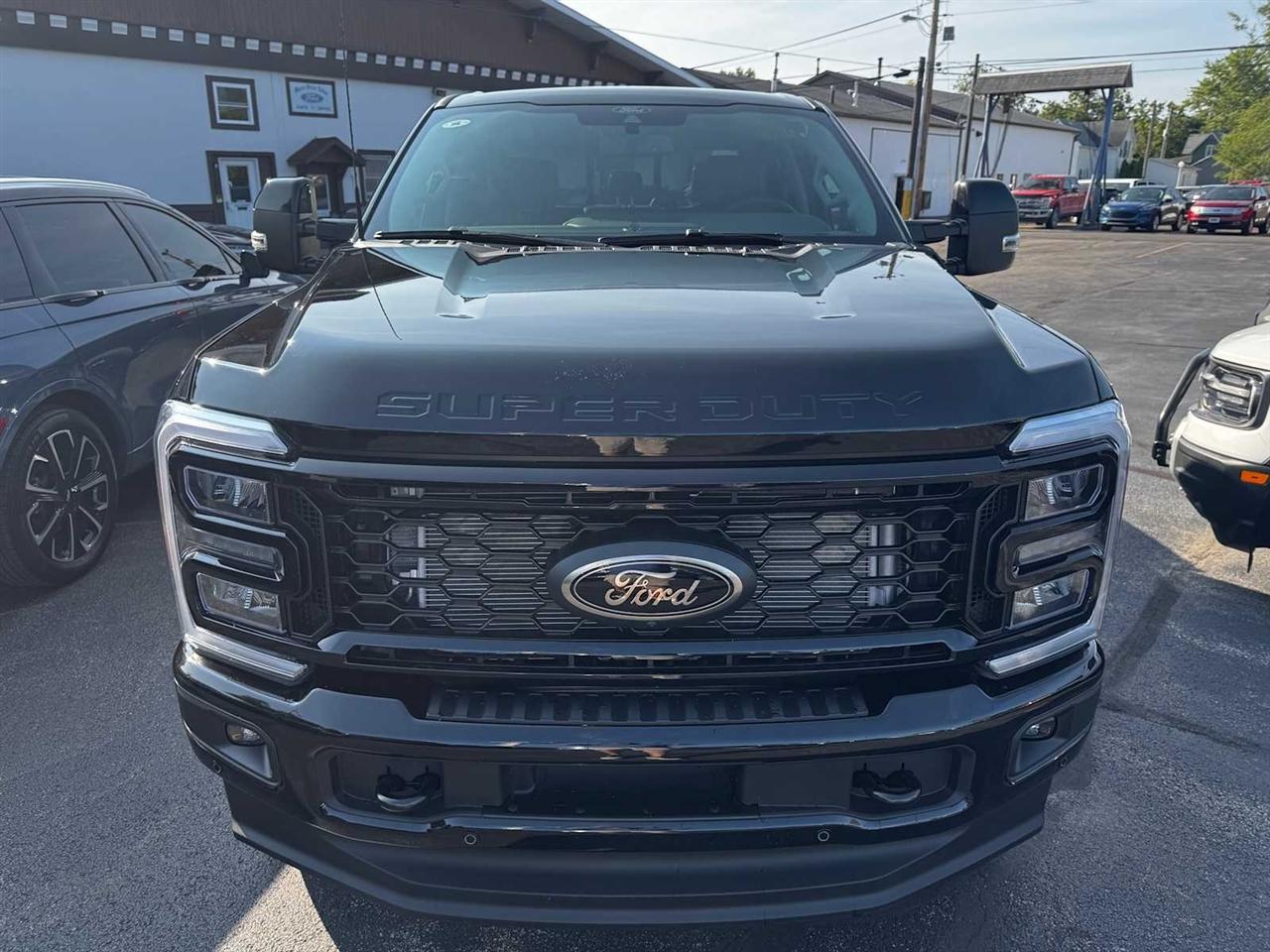 Ford Super Duty F-250 SRW King Ranch 4WD Crew Cab 8' Box 2026