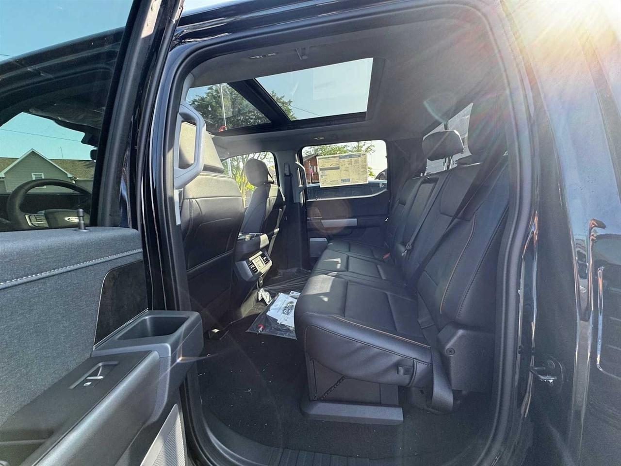 Ford Super Duty F-250 SRW King Ranch 4WD Crew Cab 8' Box 2026