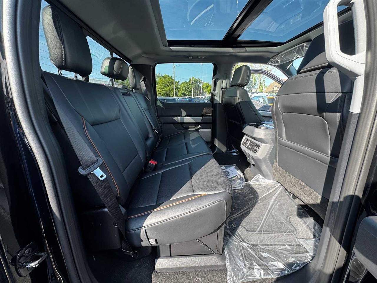 Ford Super Duty F-250 SRW King Ranch 4WD Crew Cab 8' Box 2026