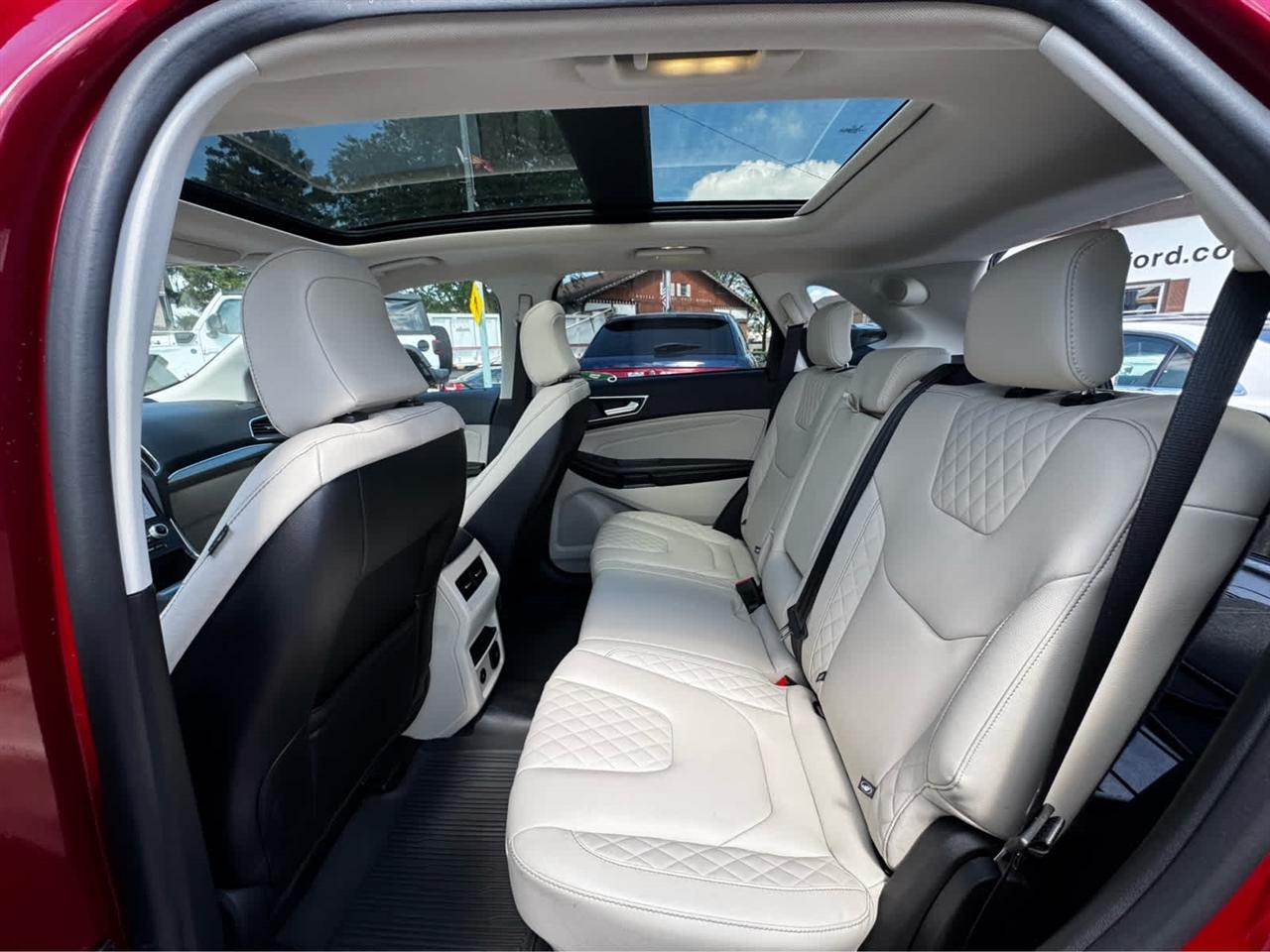 Ford Edge Titanium AWD 2024