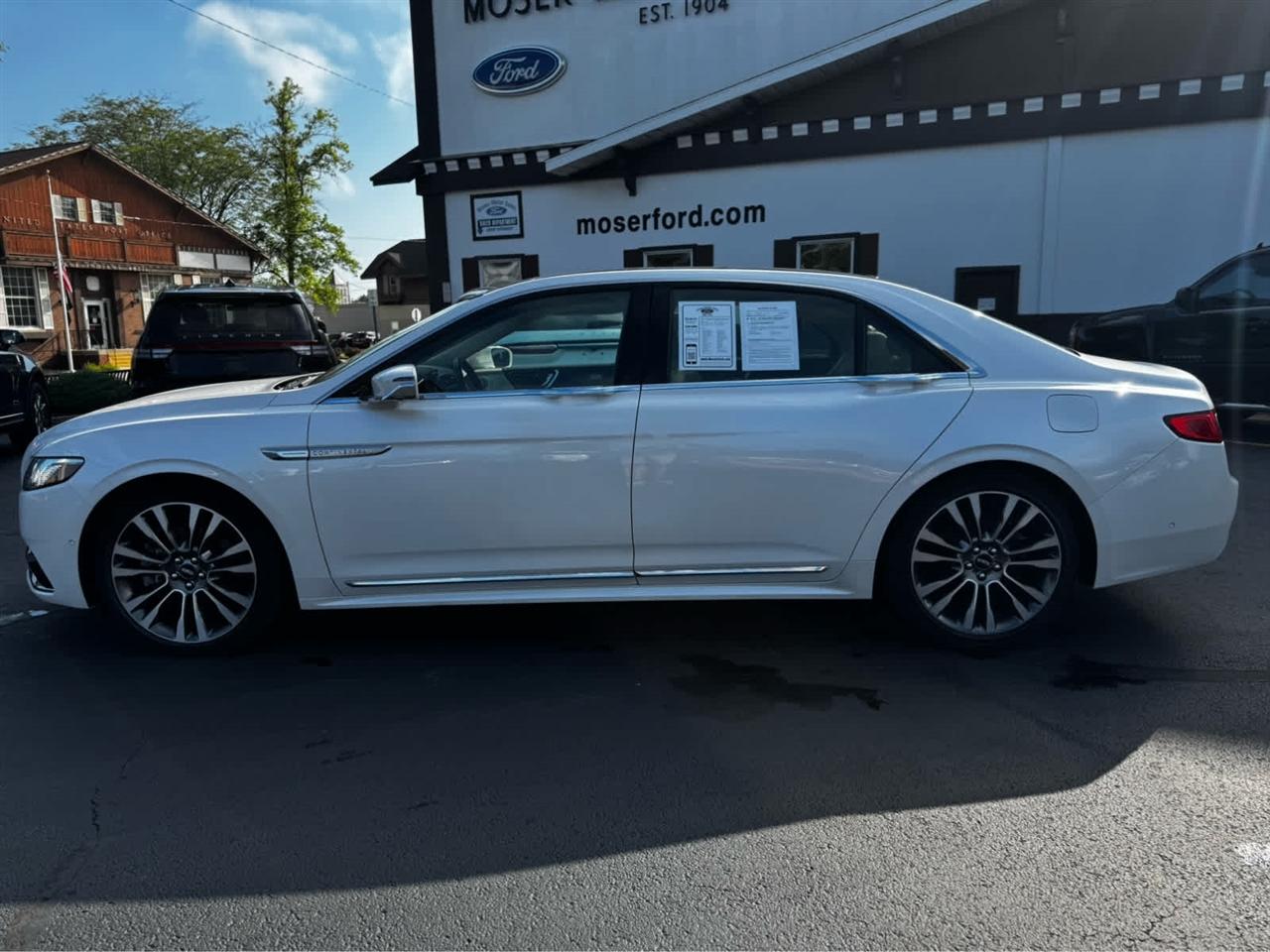 Lincoln Continental Reserve FWD 2017