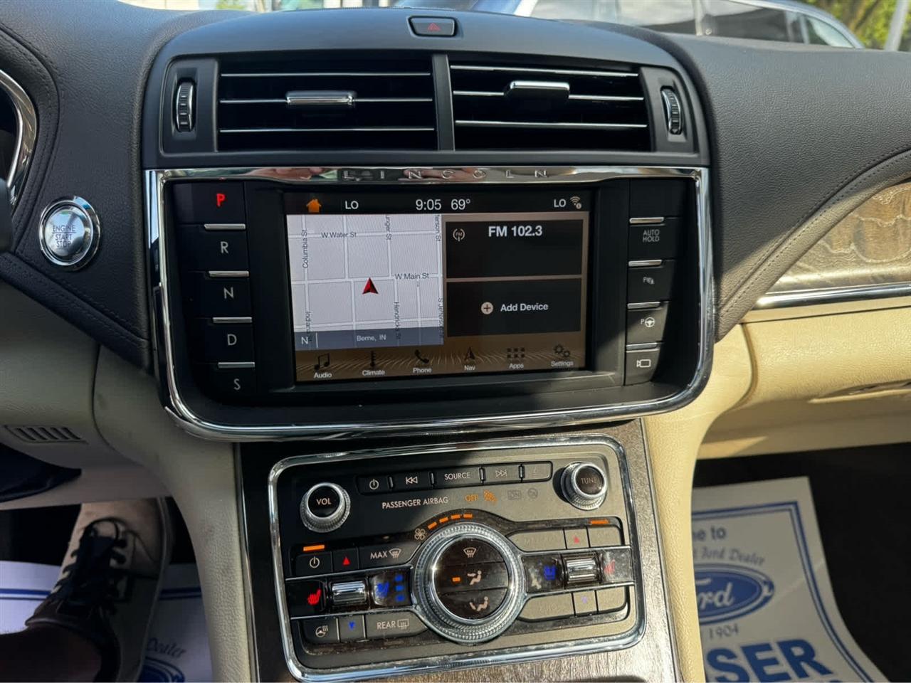 Lincoln Continental Reserve FWD 2017