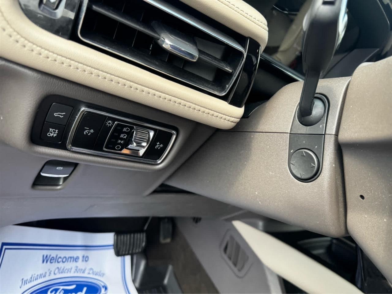 Lincoln Nautilus Reserve AWD 2023