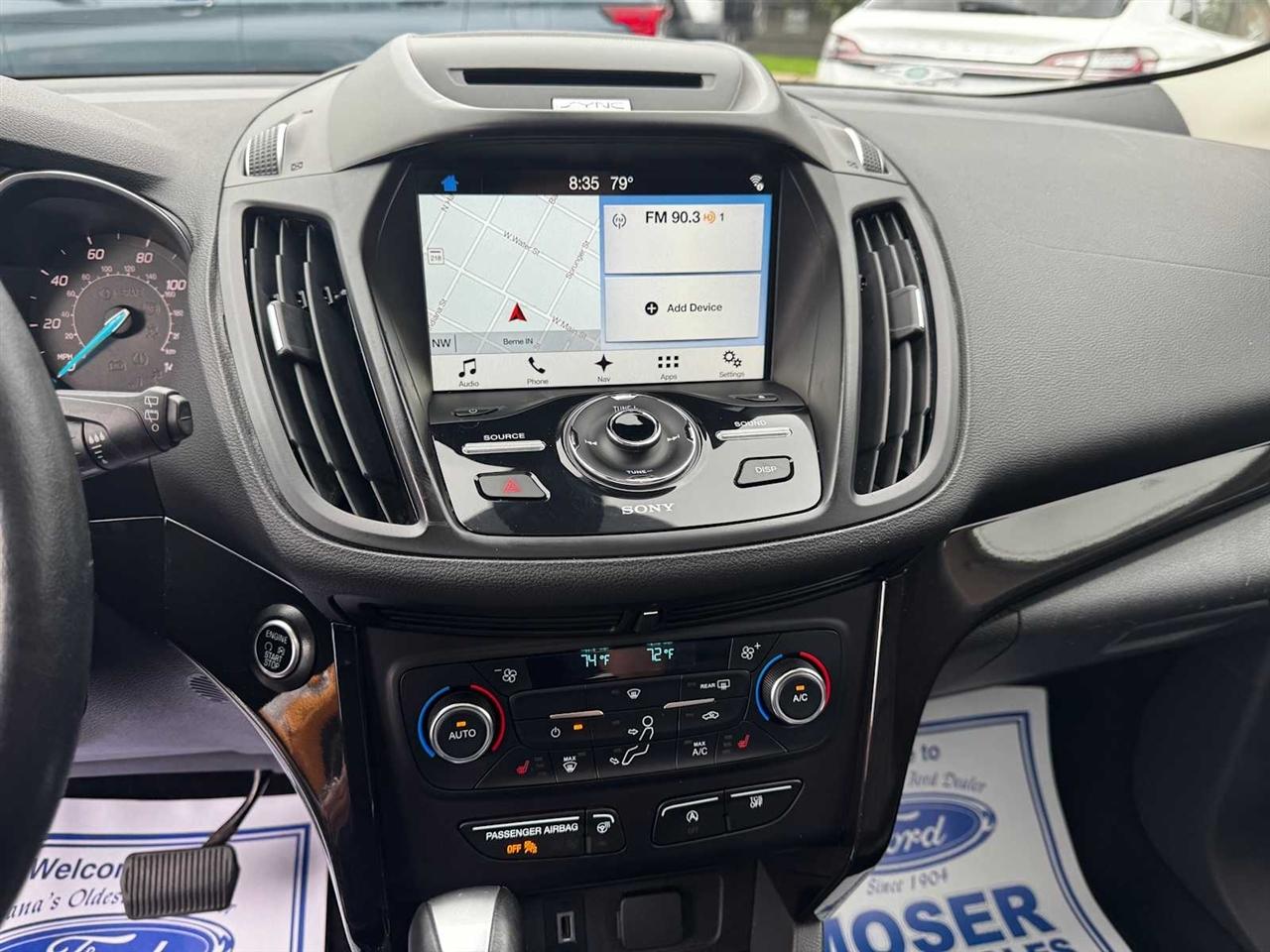 Ford Escape Titanium 4WD 2017