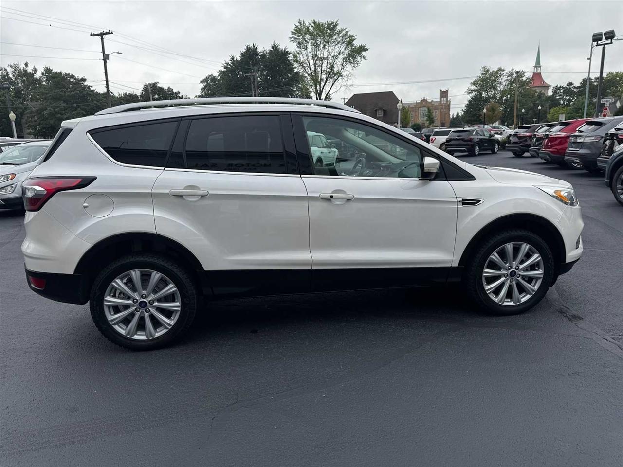 Ford Escape Titanium 4WD 2017