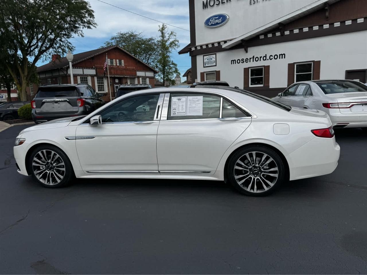 Lincoln Continental Select AWD 2017