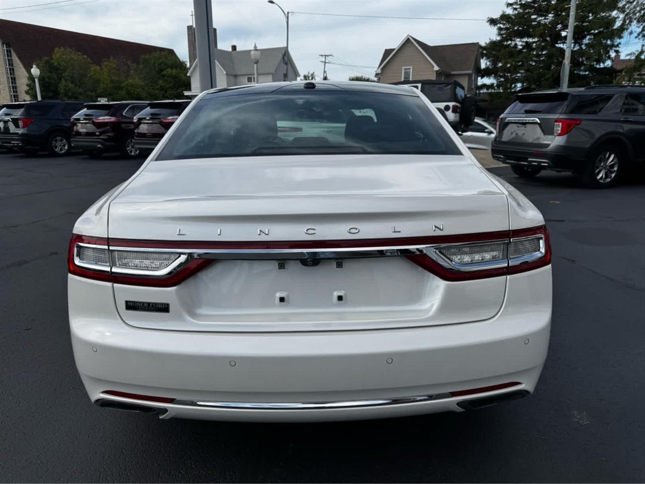 Lincoln Continental Select AWD 2017