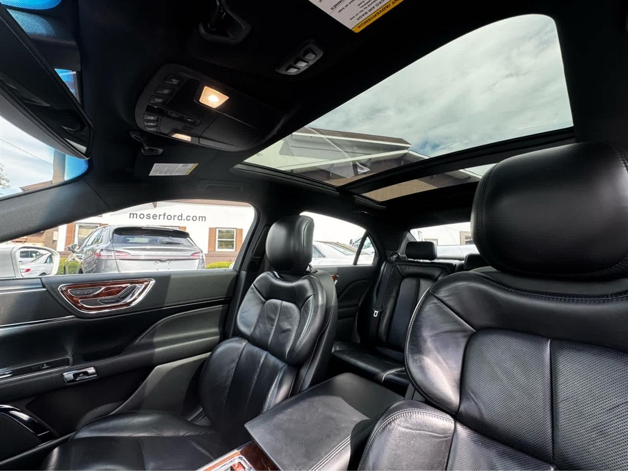 Lincoln Continental Select AWD 2017