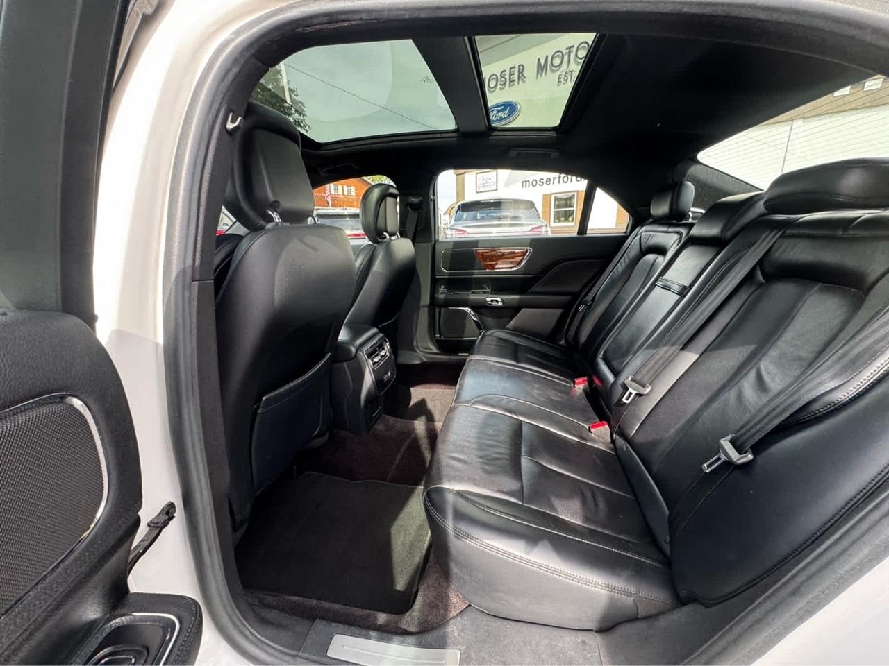 Lincoln Continental Select AWD 2017