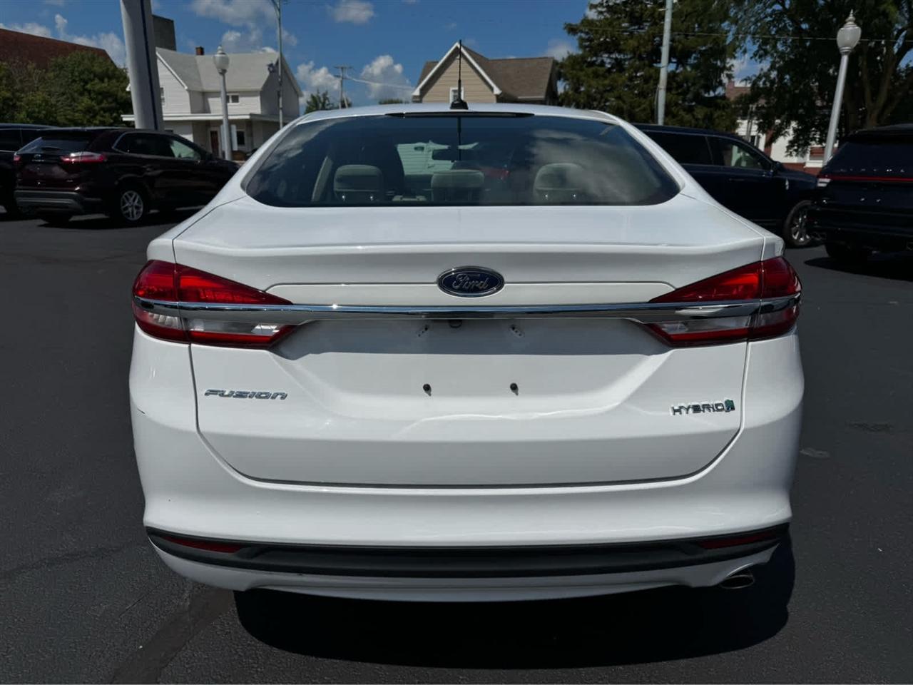 Ford Fusion Hybrid S FWD 2018