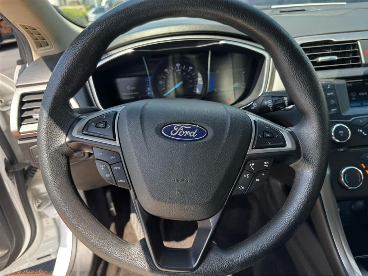 Ford Fusion Hybrid S FWD 2018