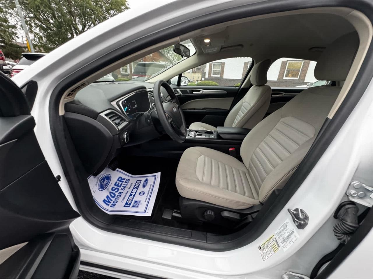 Ford Fusion Hybrid S FWD 2018