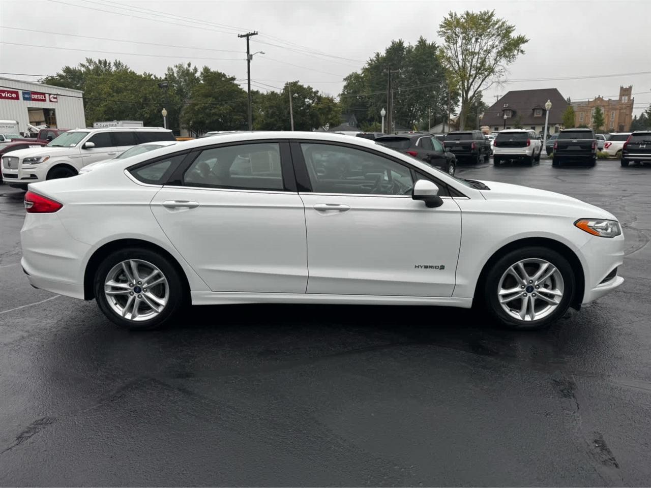 Ford Fusion Hybrid S FWD 2018
